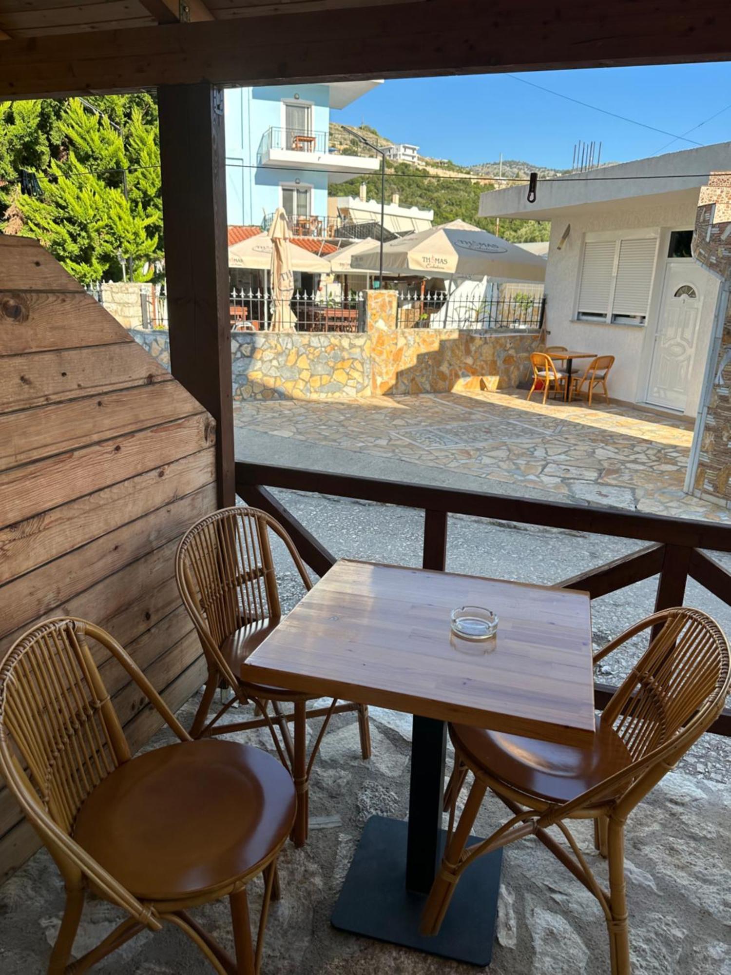 Jona Rooms Himarë Exteriér fotografie