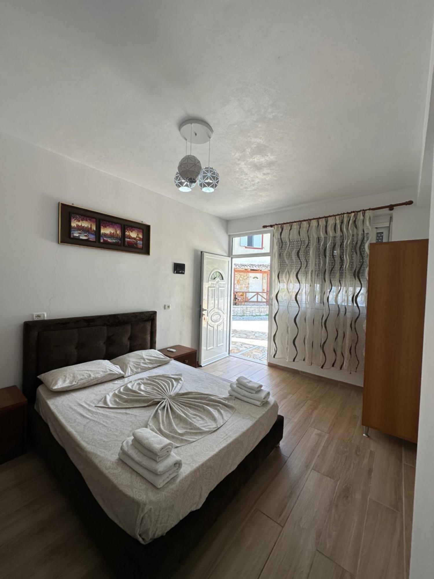 Jona Rooms Himarë Exteriér fotografie