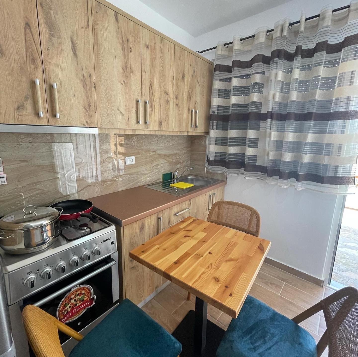 Jona Rooms Himarë Exteriér fotografie